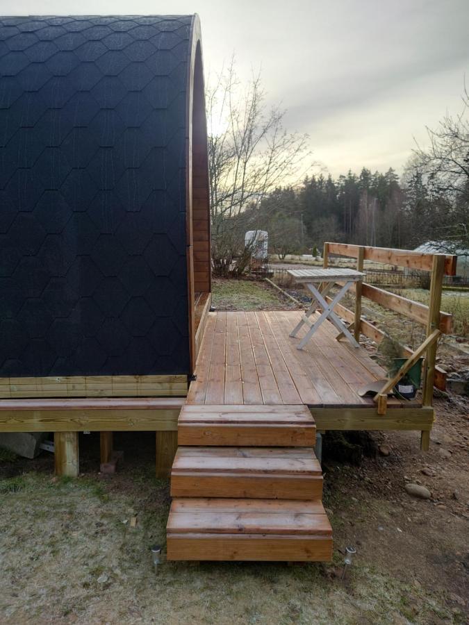Hallstahammar Cosy Cabin מראה חיצוני תמונה
