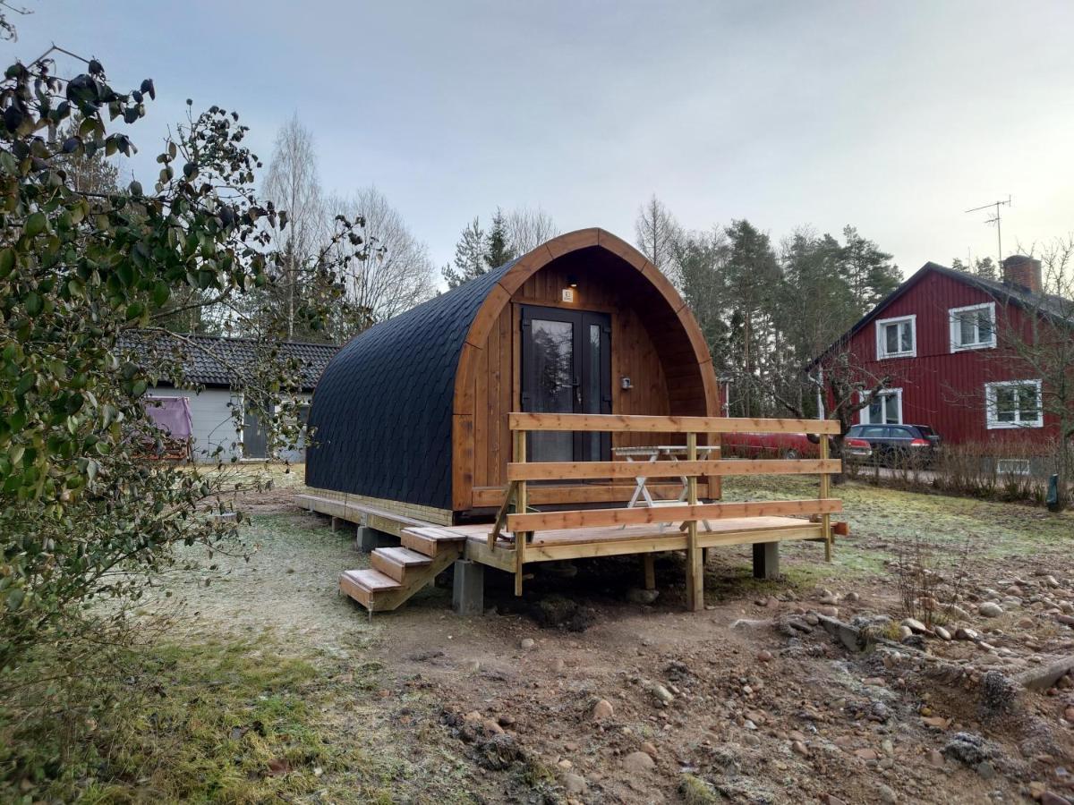 Hallstahammar Cosy Cabin מראה חיצוני תמונה