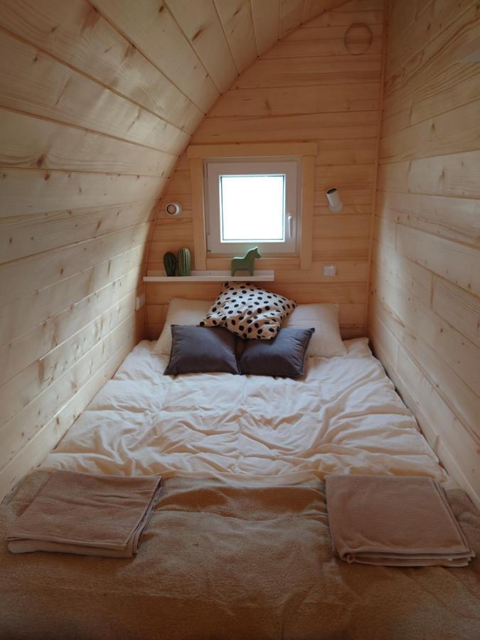 Hallstahammar Cosy Cabin מראה חיצוני תמונה
