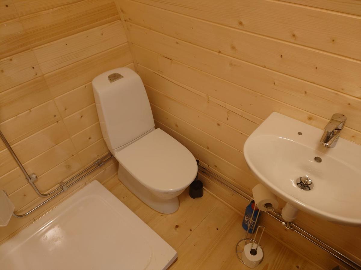 Hallstahammar Cosy Cabin מראה חיצוני תמונה