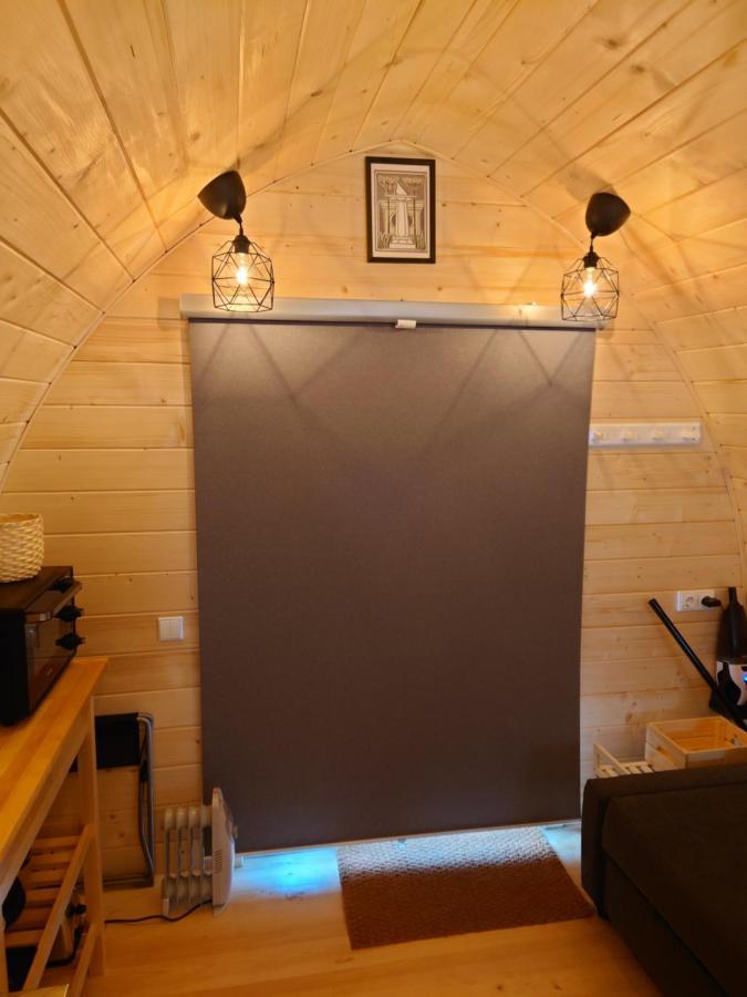Hallstahammar Cosy Cabin מראה חיצוני תמונה