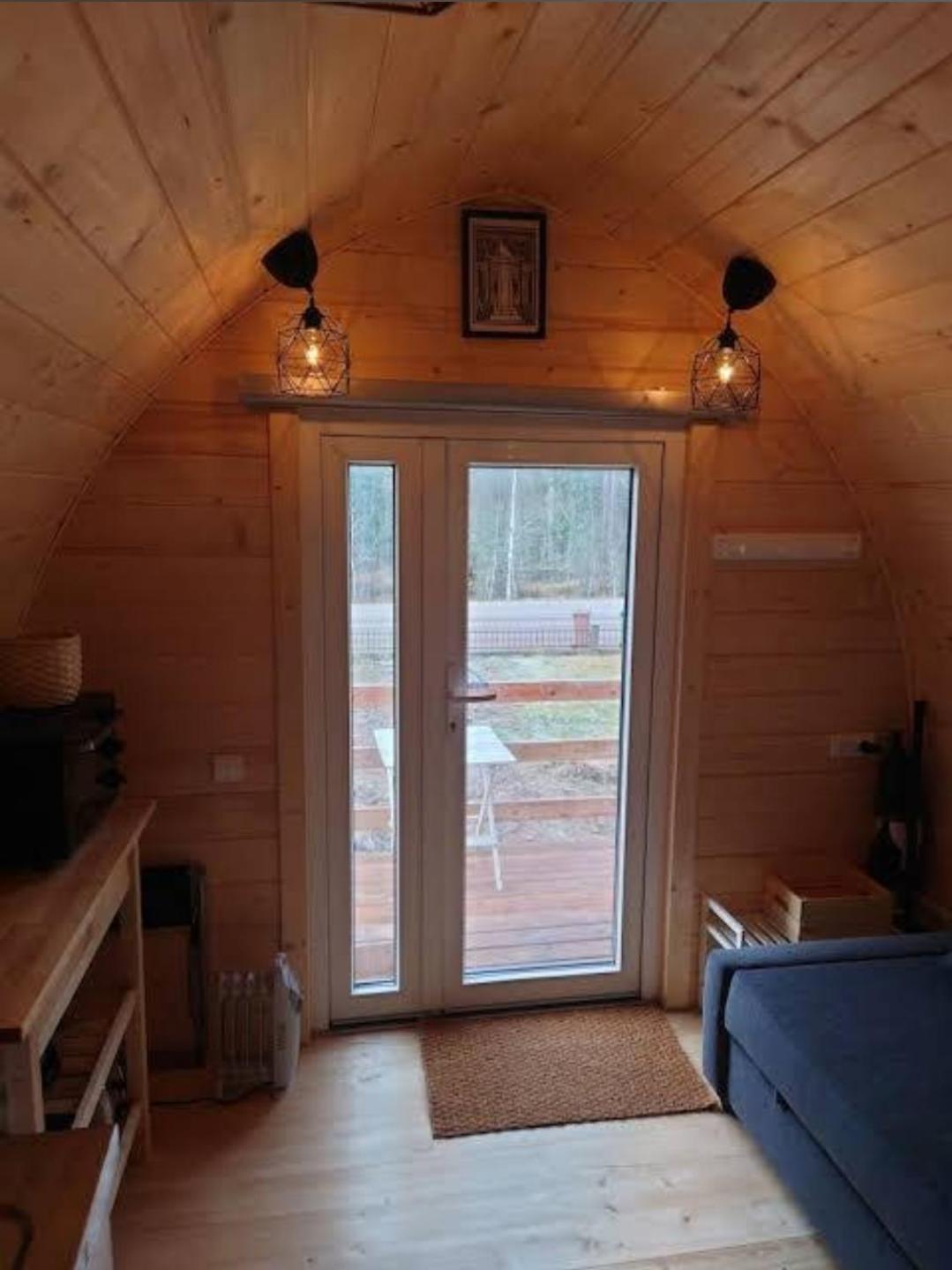 Hallstahammar Cosy Cabin מראה חיצוני תמונה